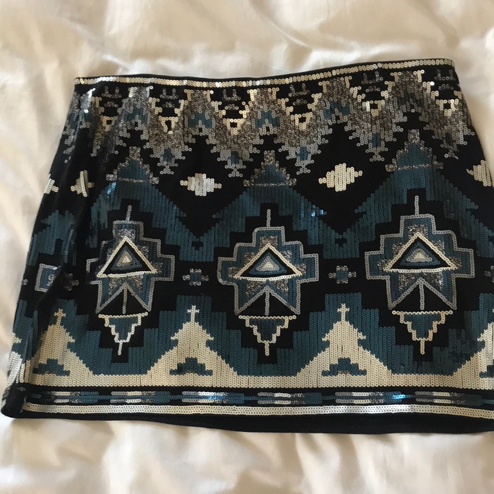 Express sequin skirt